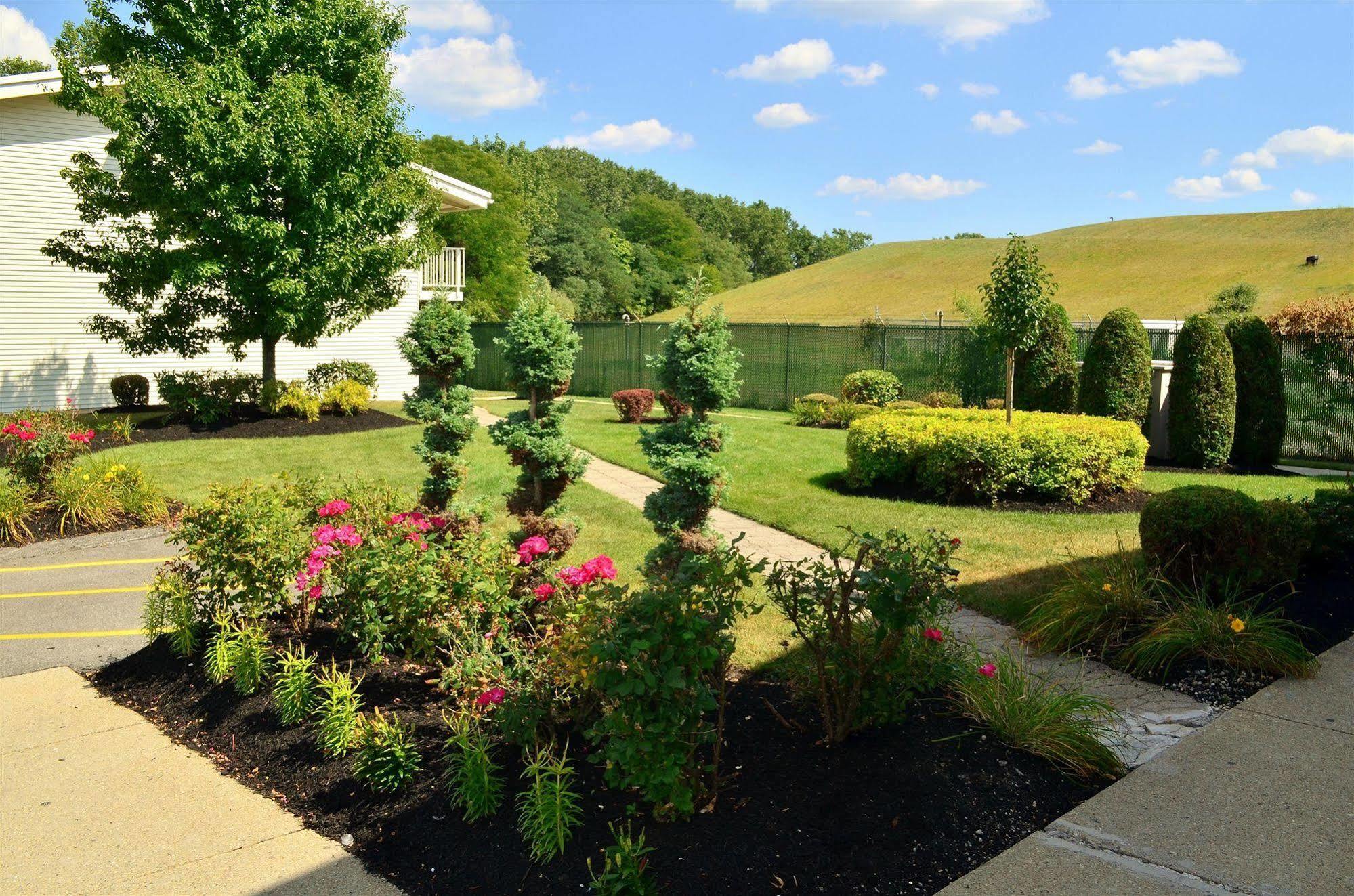 Motel 6 Boston South - Брейнтри Экстерьер фото